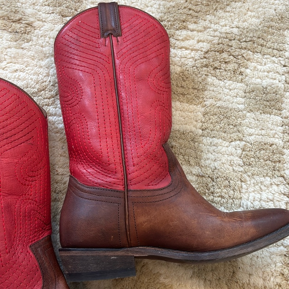 frye cowboy boots- so fun and comfy!